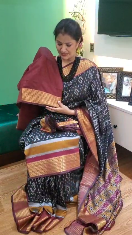 Black Kotki Silk Saree With Maroon Par
