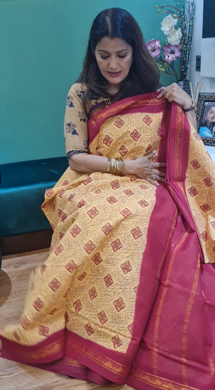 Light Yellow Premium Chunri Cotton Saree With Red Achol