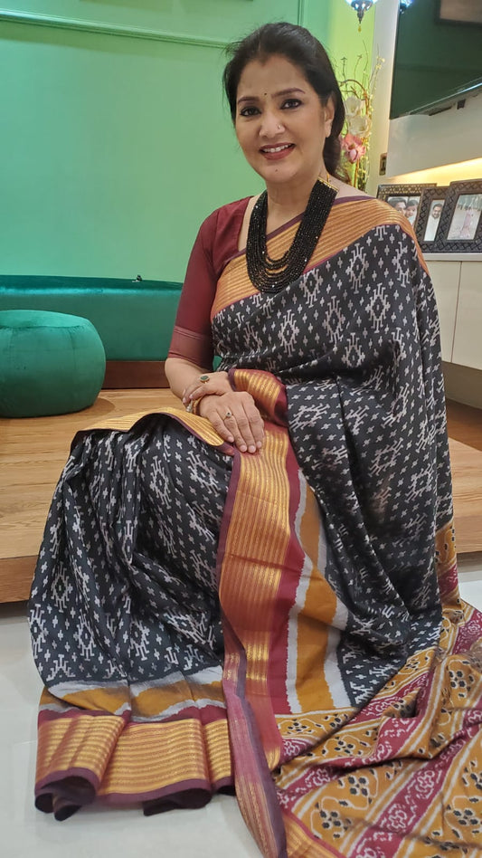Black Kotki Silk Saree With Maroon Par